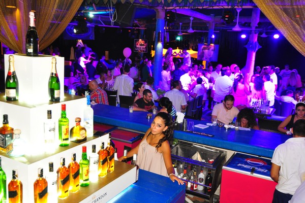Saturday Night At Edde Sands